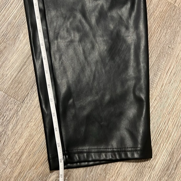 Laundry By Shelli Segal Faux Leather Drawstring  Pants​​​ - Picture 10 of 13